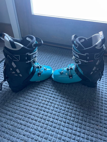 Lange Lange XT3 90 W Alpine Touring Ski Boots - Women's 2022