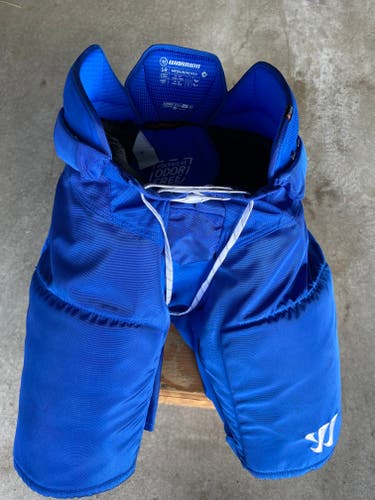 Senior Used Medium +1 Warrior Covert QRL Hockey Pants Pro Stock