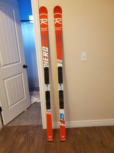 Used 182 cm Racing Skis Without Bindings