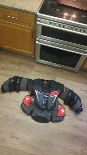 Used Large CCM Extreme Flex Shield E2.9 Goalie Chest Protector