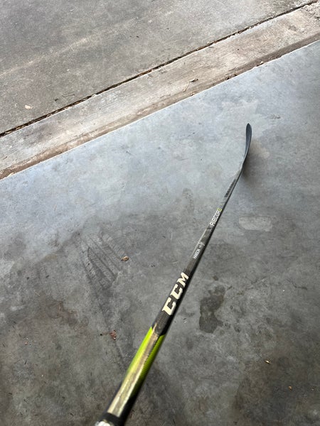 Senior Right Handed P28 Pro Stock RibCor Trigger2 PMT Hockey Stick