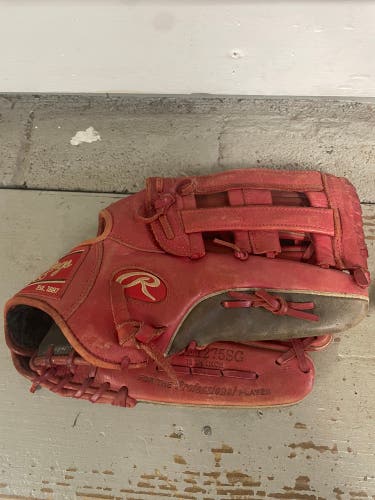 Used Right Hand Throw 12.75" Gold Glove Elite Baseball Glove