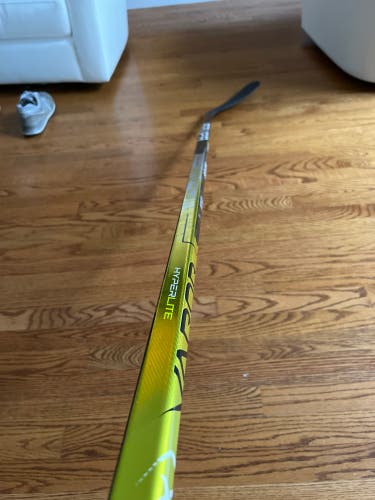 Senior Right Handed P92  Vapor Hyperlite Hockey Stick