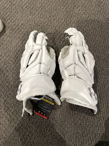 New Player's Under Armour 13" Engage 2 Lacrosse Gloves