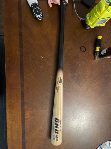 Used BBCOR Certified BBB Wood Composite Bat (-3) 30 oz 33"
