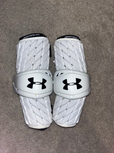 Under Armor vft Arm Guard ( Willing To Negotiate)