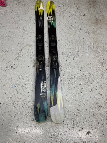 Used Men's 2012 Atomic Powder Access 100 Skis With Bindings Max Din 11