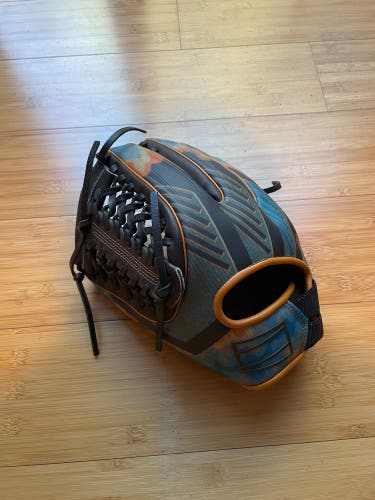 Pitcher's 11.75" REV1X Baseball Glove