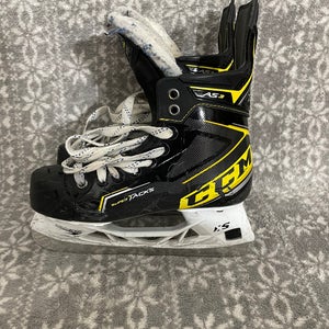 Used Junior CCM Super Tacks AS3 Hockey Skates Regular Width Size 4