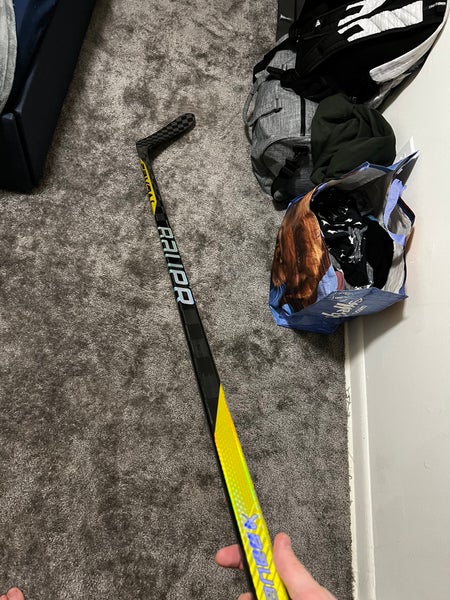 Senior Right Handed P28M Pro Stock Nexus Sync Hockey Stick
