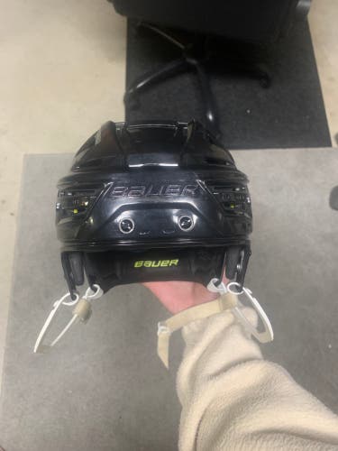 Size small bauer react 150 helmet