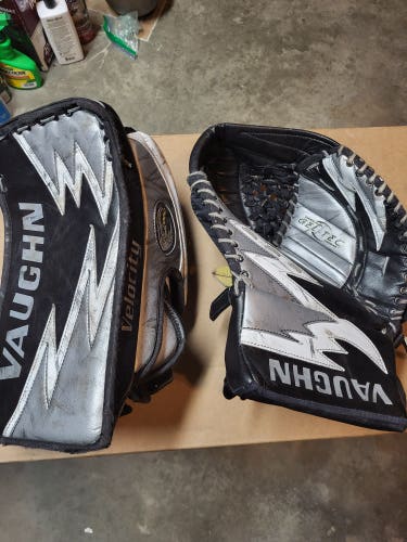 Vaughn Velocity 7000 goalie glove and blocker