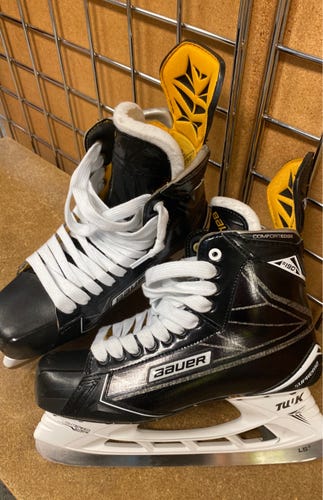 Bauer Supreme s190 Used Senior Size 10.5 EE Wide Hockey Skates