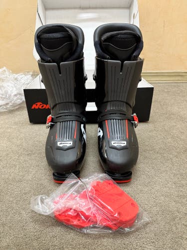 Men's Used Nordica HF 110 Ski Boots Medium Flex