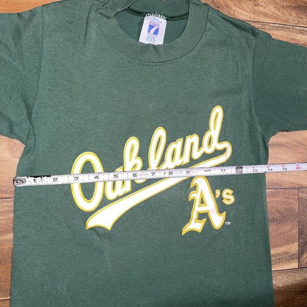 Sports / College Vintage MLB Oakland Athletics Tee Shirt 1990s Size XL