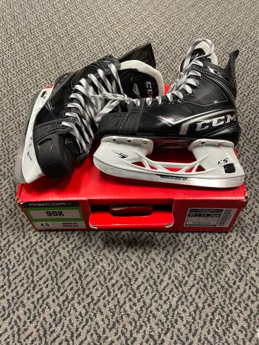 CCM Ribcore 90K size 4.5 regular width skate