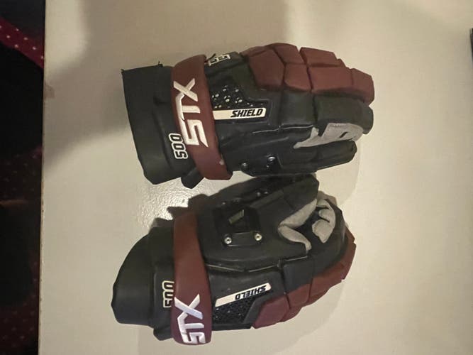 New Goalie STX Shield 500 Lacrosse Gloves large