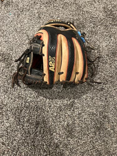 Used Right Hand Throw 11.5" A2K Datdude Baseball Glove