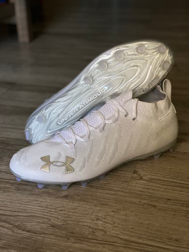 Under Armour spotlight low football cleats men’s size 16