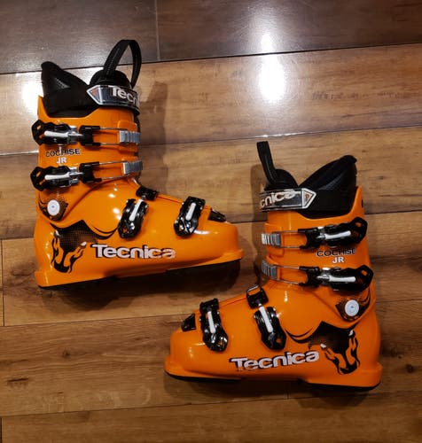 Used Tecnica COCHISE JR. Ski Boots BOYS 24.5/288mm/ BOYS FOOT6-6.5