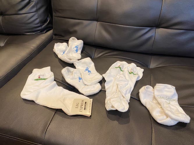 Five pairs of ladies golf socks