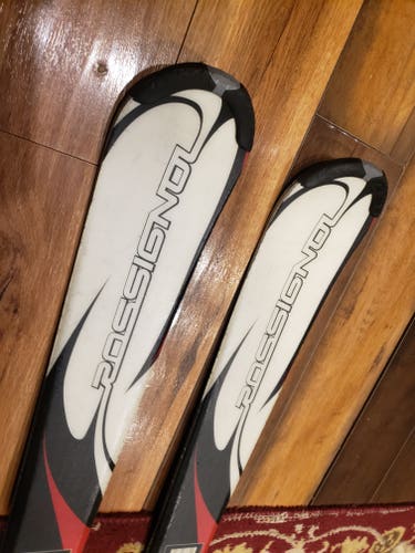 140cm ROSSIGNOL ROC X ADULT Skis with Rossignol EZ Adjust Bindings DIN#2.5-9.5 *USED*