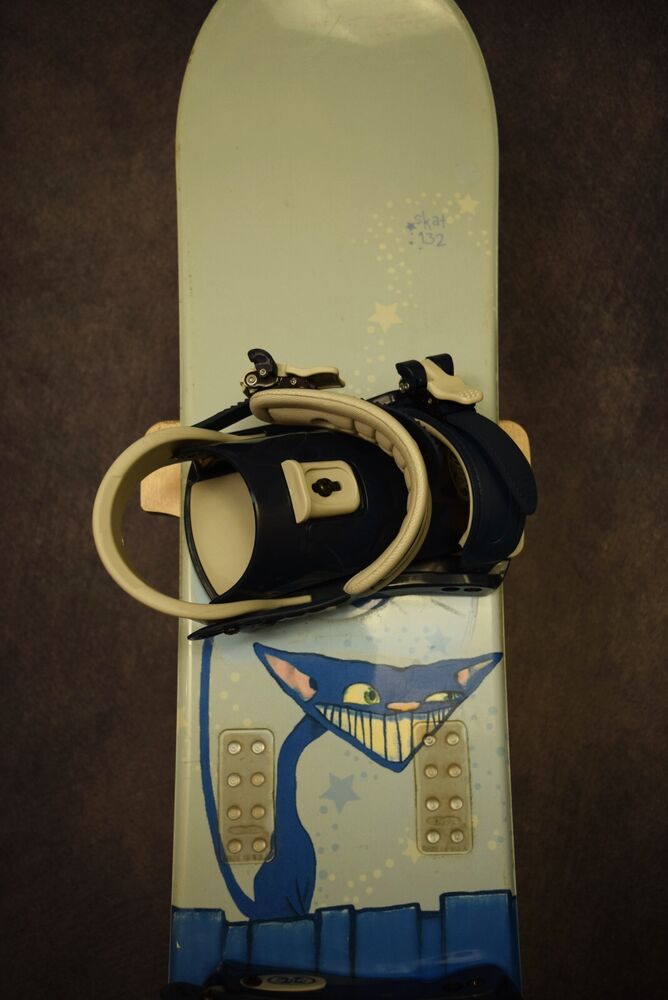 burton 132 snowboard Kids' Smalls Pink but its designed for kids LTD SKAT SNOWBOARD SIZE 132