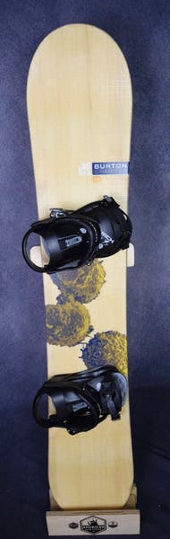 BURTON CHARGER SNOWBOARD SIZE 148 CM WITH NEW CHANRICH MEDIUM