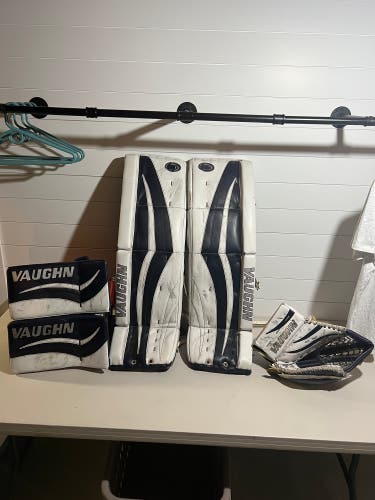 36" Vaughn Velocity V6 Goalie Leg Pads