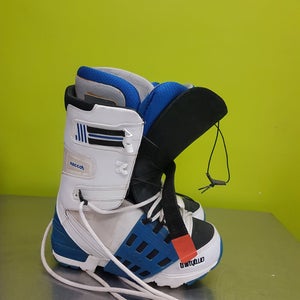 Used Thirtytwo Senior 10 Snowboard Womens Boots