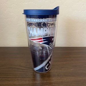 New England Patriots NFL FOOTBALL SUPER AWESOME 24oz Plastic Tumbler Mug Cup!