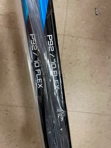 New Senior Bauer Right Handed Nexus Sync Hockey Stick P92 2 Pack