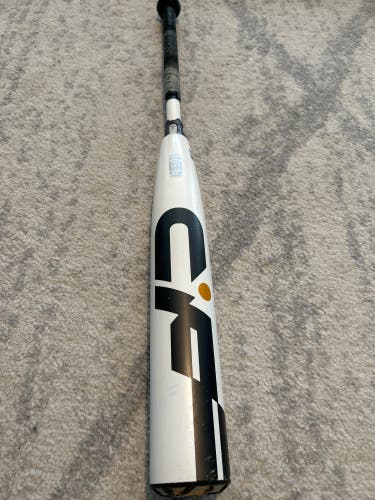 Used 2022 Composite (-8) 23 oz 31" CF Bat