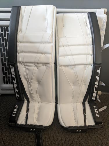 New 33" +1 True L12.2 Goalie Leg Pads White/Black