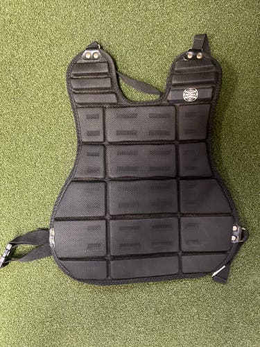 Umpire Chest Protector (1376)