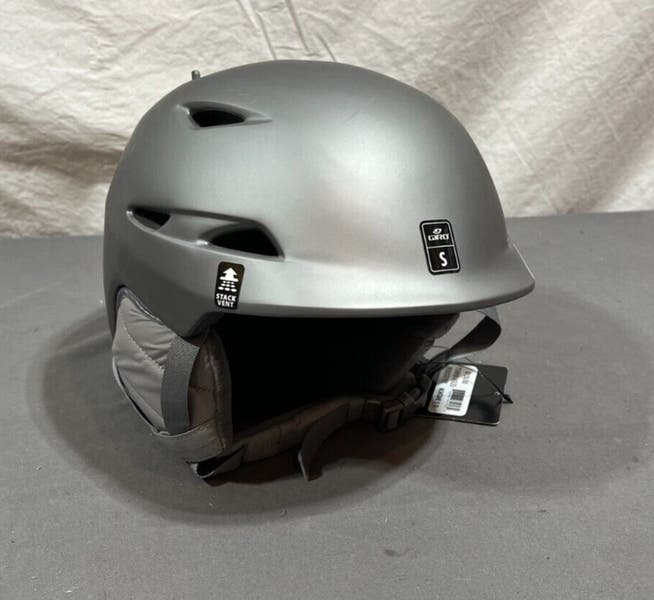 giro snowboard helmets on sale Tor Spherical MIPS Snow Helmet - Matte Black This ski helmet offers an adjustable and removable Auto Loc 2 fit system as well as the added benefit of Mips protection (Multi Giro Montane Ski & Snowboard