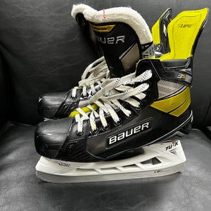 Used Bauer Narrow Width  Size 7.5 Supreme 3S Hockey Skates