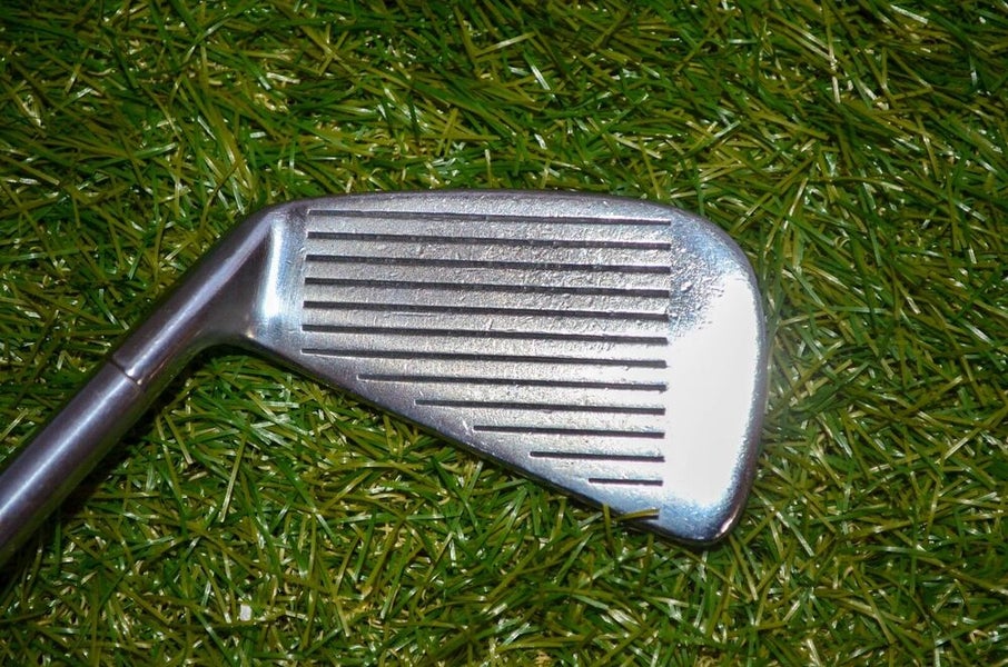 Walter Hagen	Ultradyne II	4 Iron	RH	38"	Steel	Stiff	New Grip