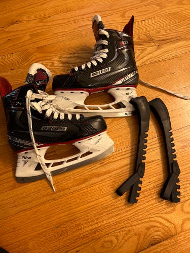 Bauer Vapor size 3D hockey skates