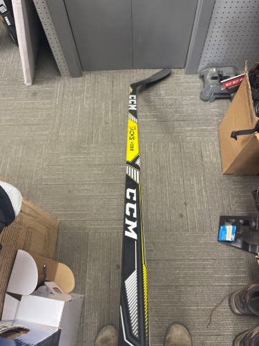 Senior Right Handed P29  Tacks 4092 Hockey Stick