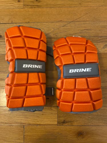 Adult Medium/Large Brine Clutch Arm Pads