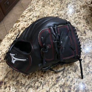 Used Pitcher's 11.75" Pro Select Baseball Glove