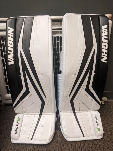 New 32" Vaughn SLR3 Pro Goalie Leg Pads
