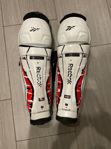 Used Reebok  14K Shin Pads