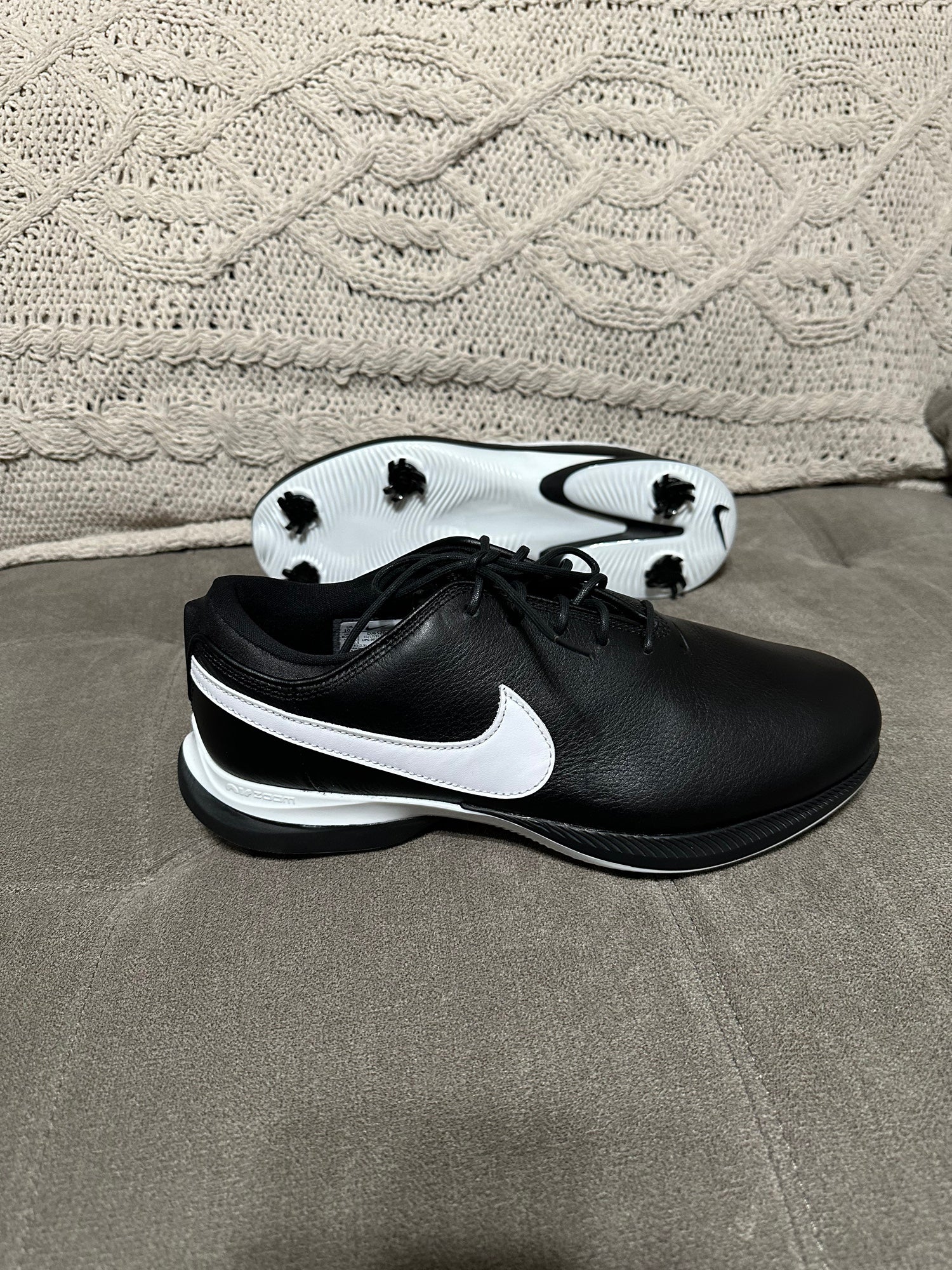 nike zoom victory size 10.5