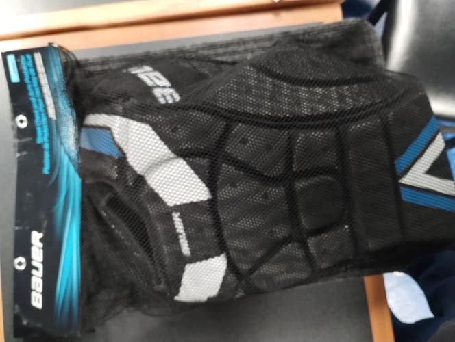 New Senior Bauer Street Hockey Goalie Chest Protector