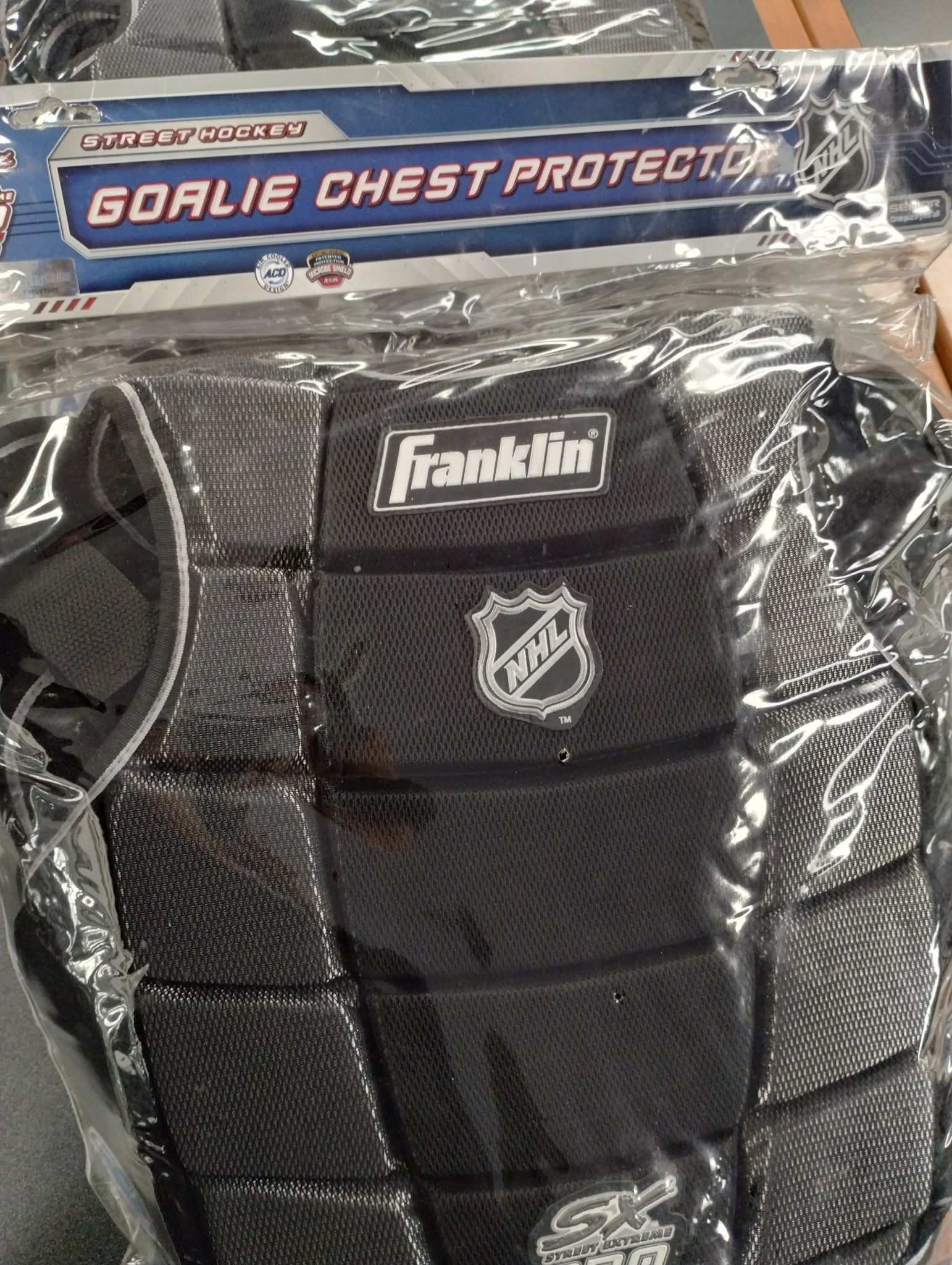 New Senior Bauer Street Hockey Goalie Chest Protector