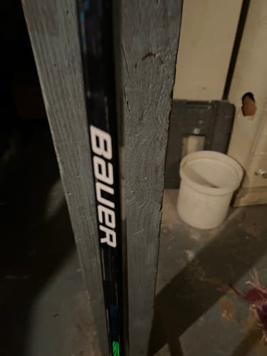 Senior Right Handed P92  Nexus Geo Hockey Stick