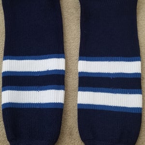 Blue Youth Unisex Used Small Athletic Knit Skate Socks