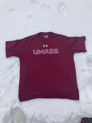 Used XL Under Armour Shirt UMass Shirt